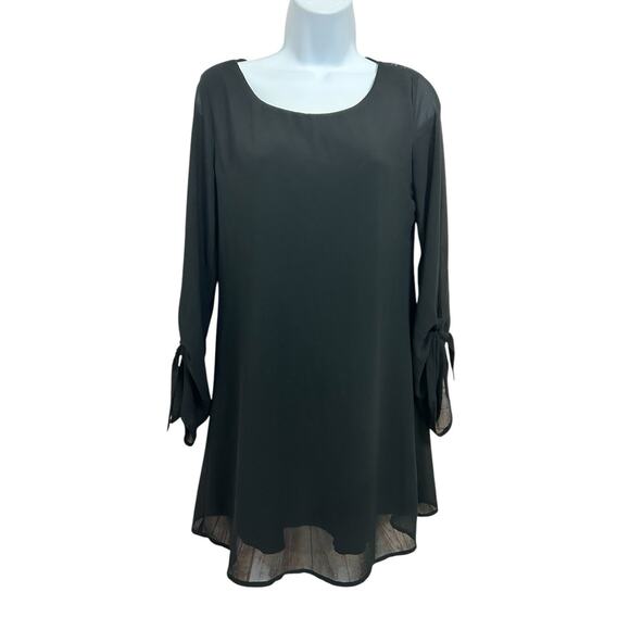 Speechless Black Lace Back Roll Tab Shift Dress Sz XS Lined Scoop Neck - Picture 6 of 7